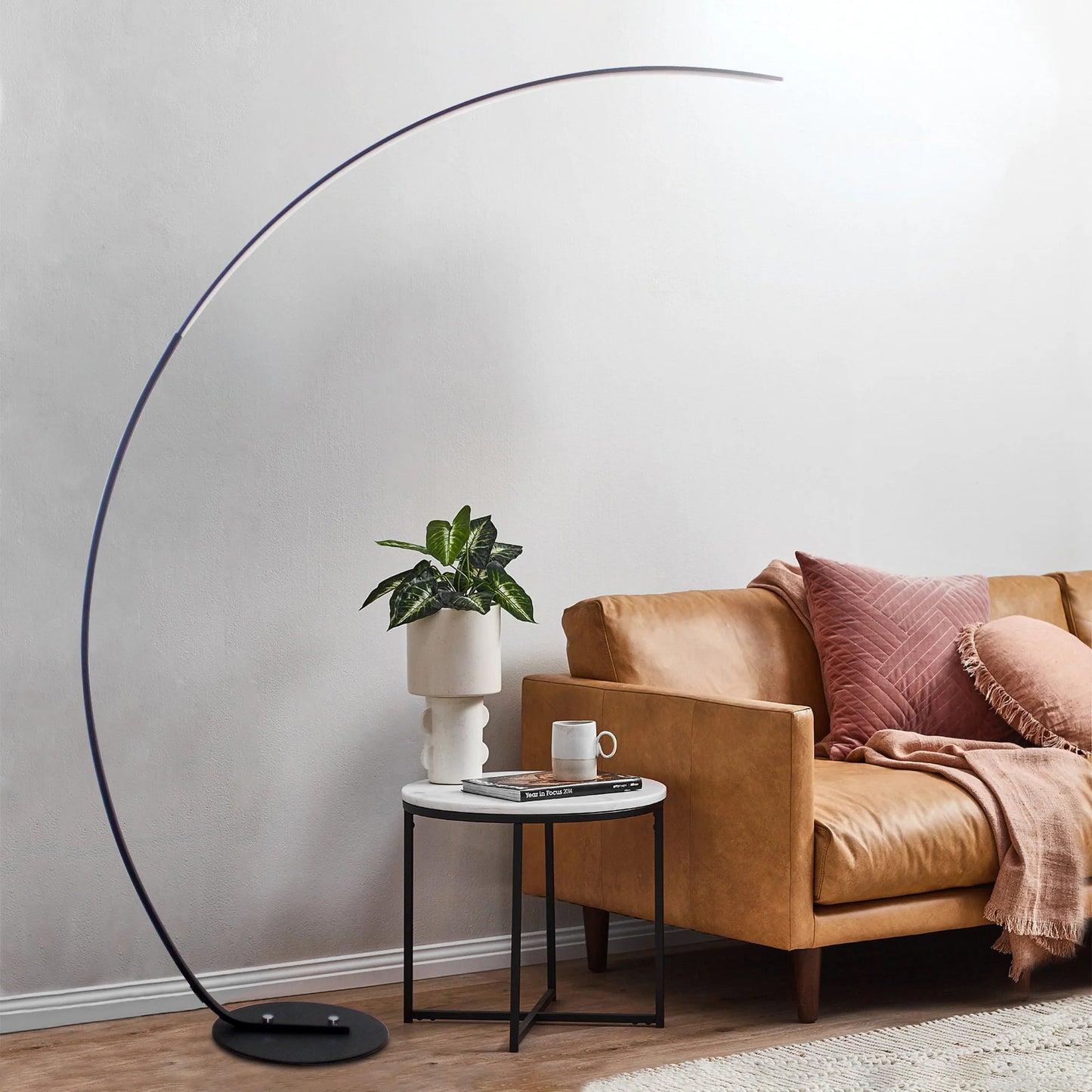 Modern Curve RGBW Floor Lamp